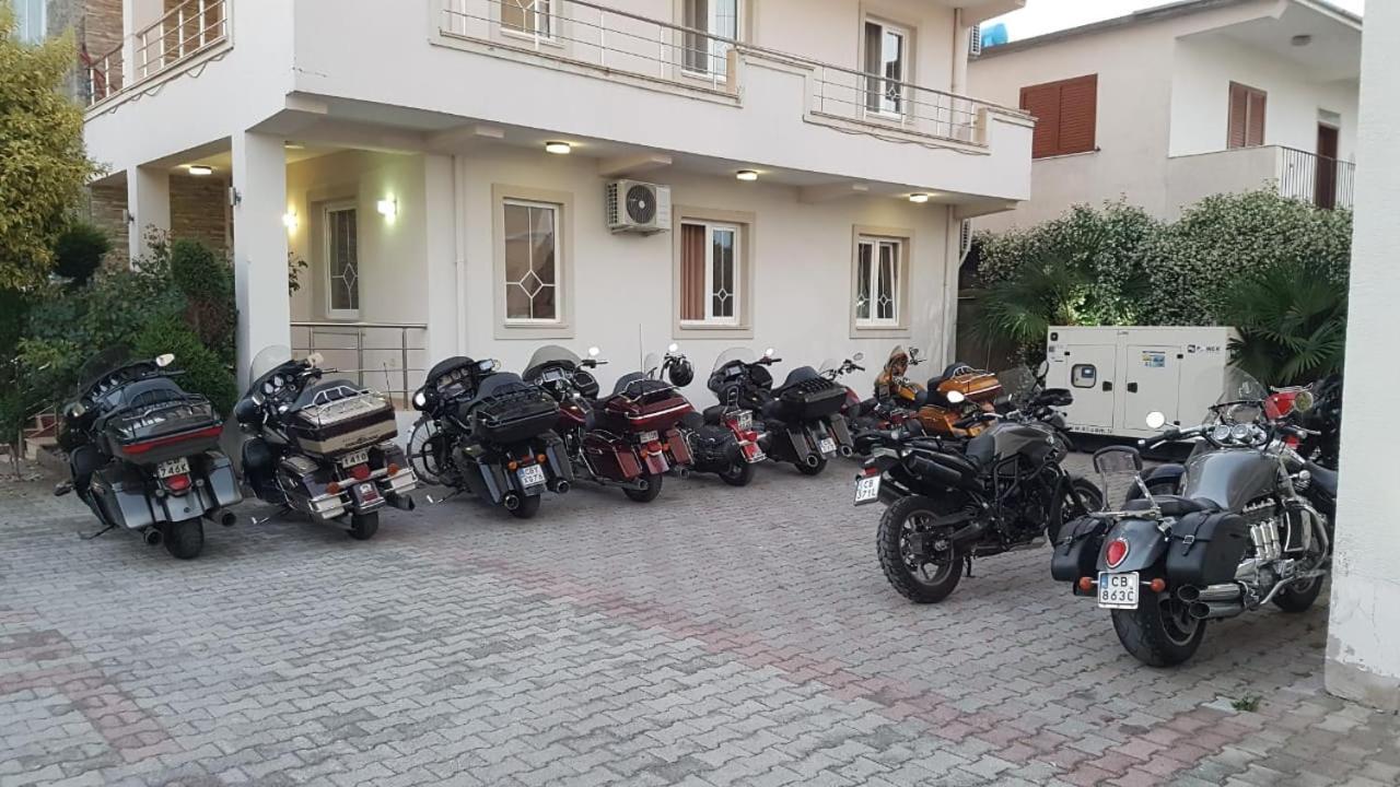 Hotel Emigranti Shkoder Luaran gambar